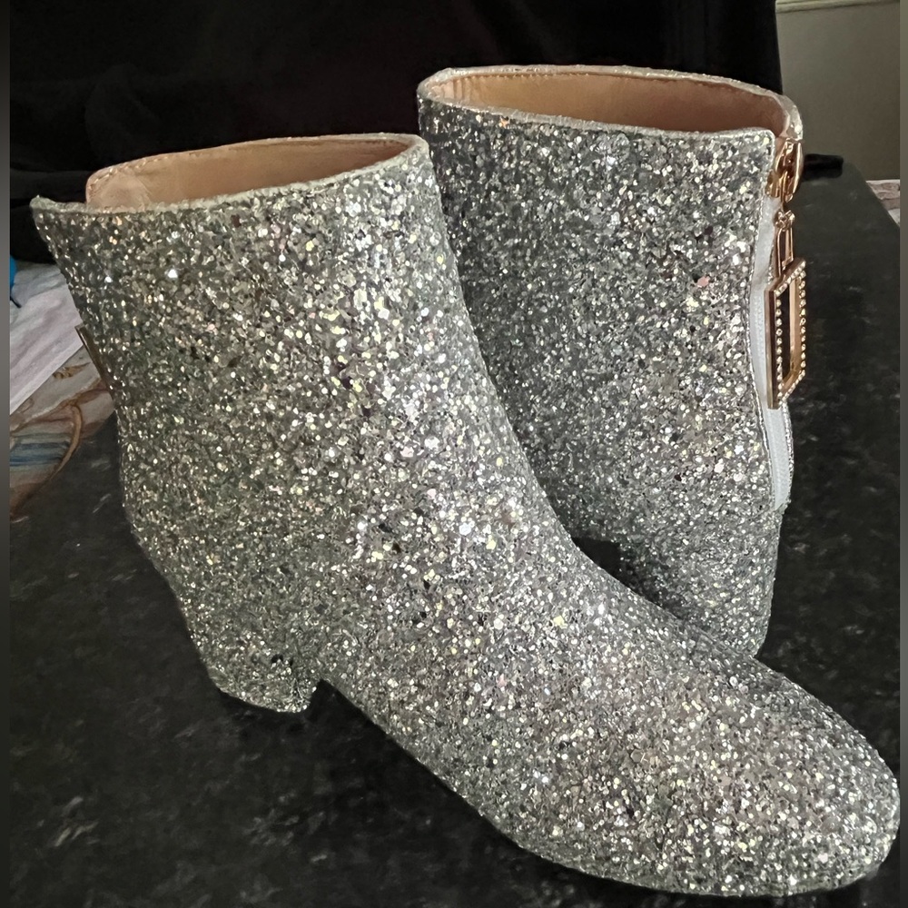 Ladies silvery glitter back zip boots size 7.5 - Picture 4 of 6